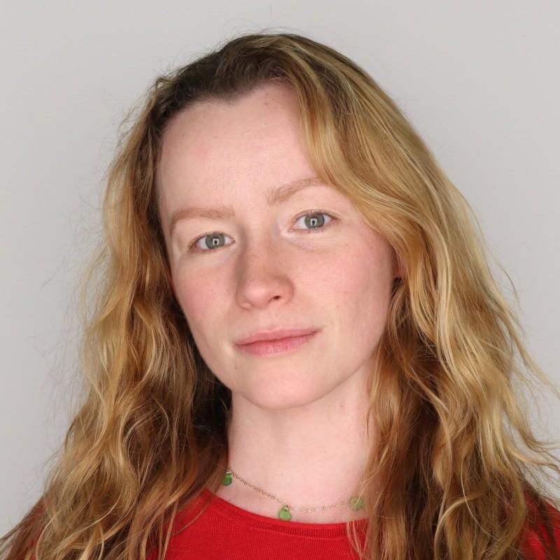 Jen headshot early 2025