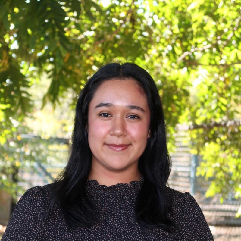 Headshopt of Alma Santiago